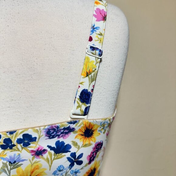 Old Navy Wildflowers Floral Printed Bandeau Swim Top Removable Straps NWOT - Picture 6 of 9